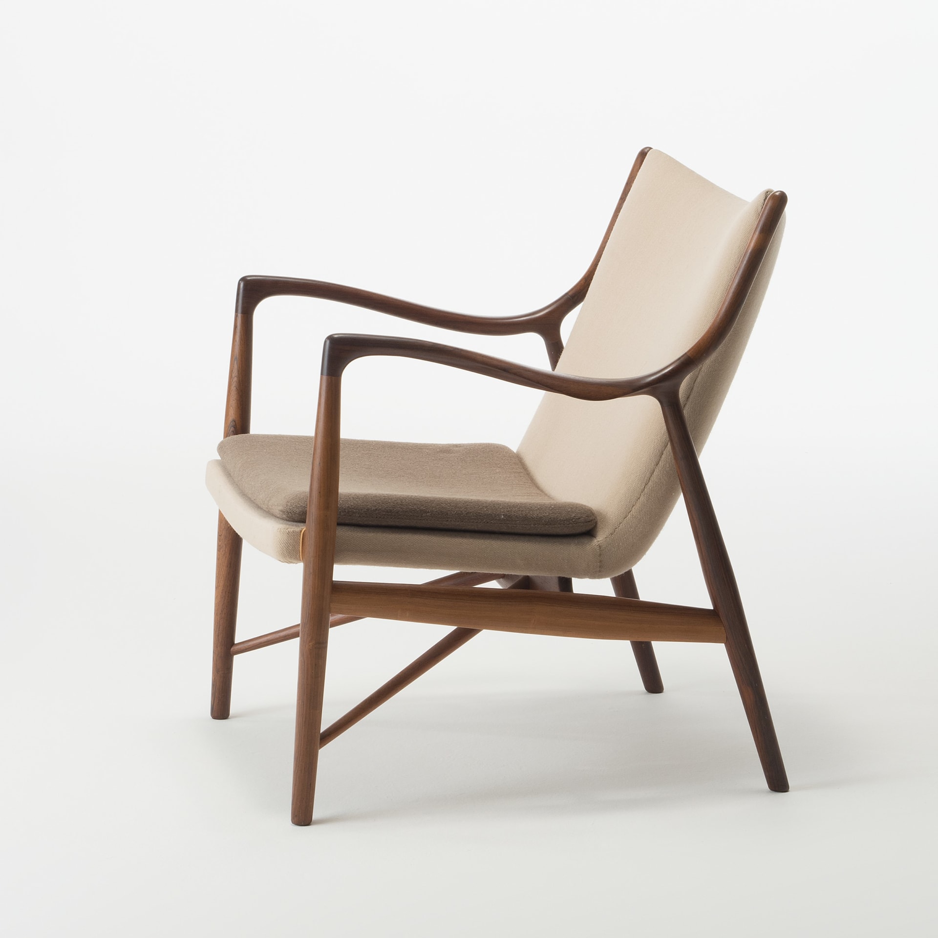 東京都美術館 2022年夏の企画展 「フィン・ユールとデンマークの椅子 