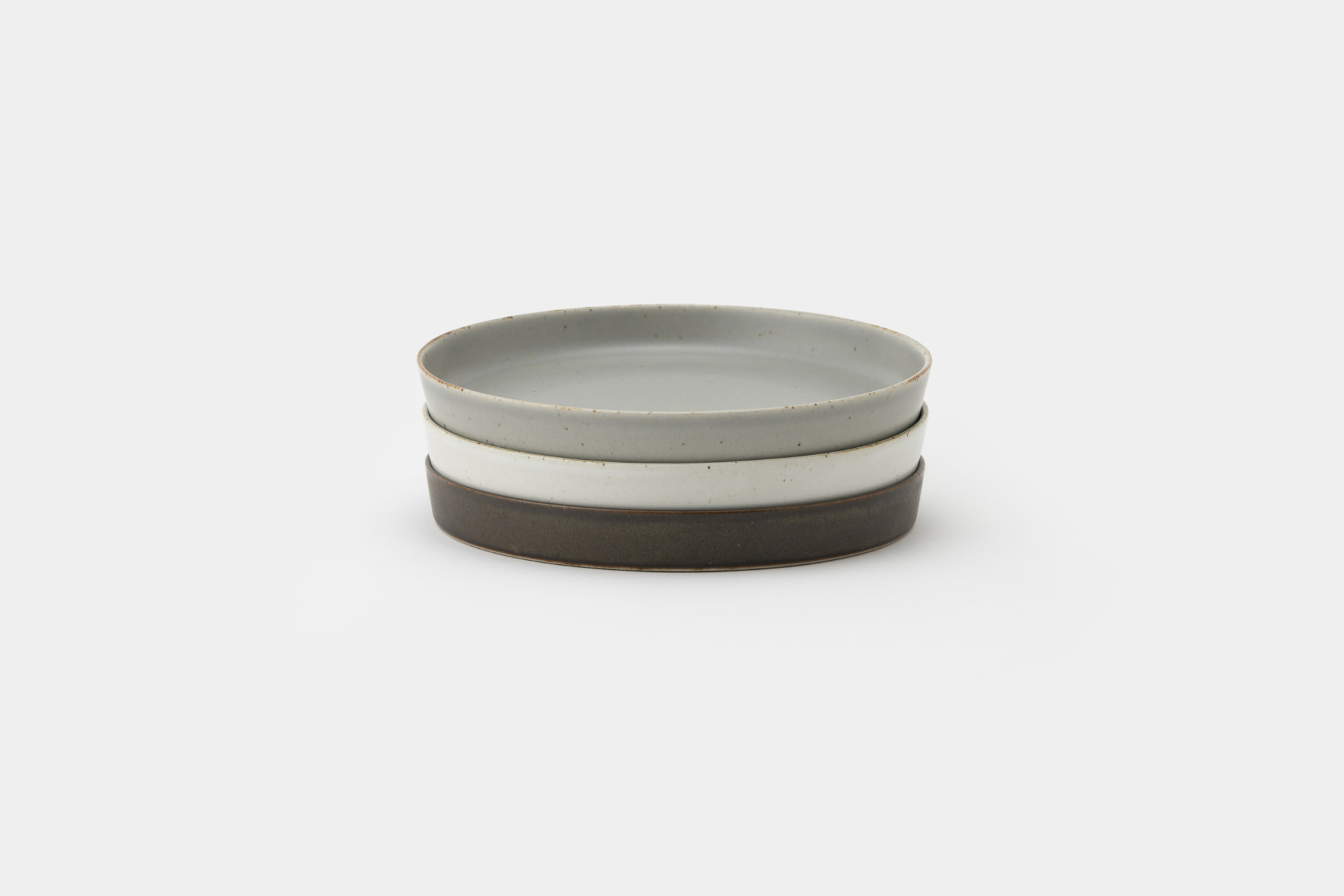 吉田 愛が監修した 陶磁器ブランド「zen to」の「plate 160」 | Web 